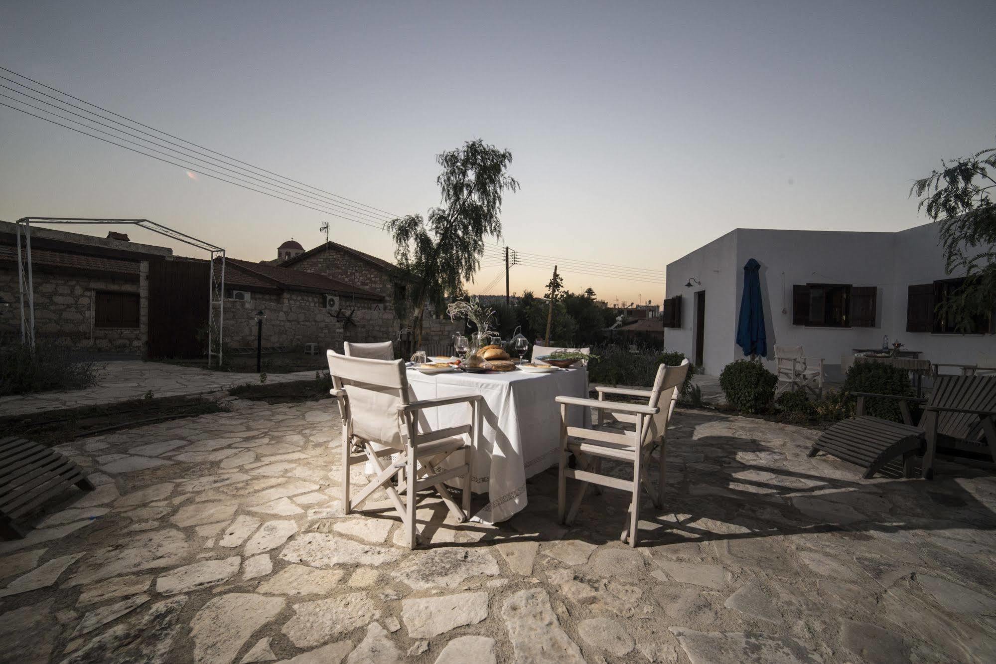 Meleni Cottage Houses Parekklisia Bagian luar foto